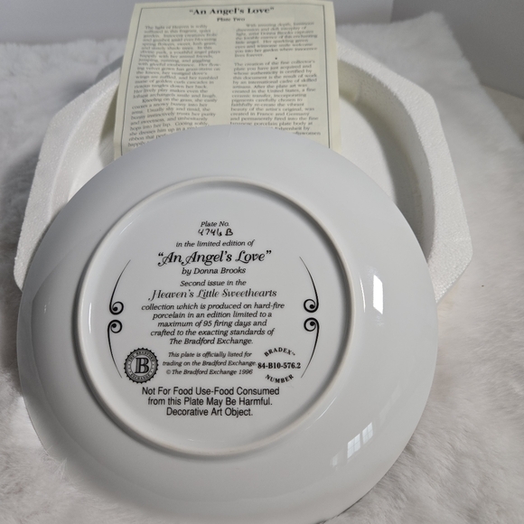 The Bradford Exchange  'An Angel's Love' - Picture 2 of 2